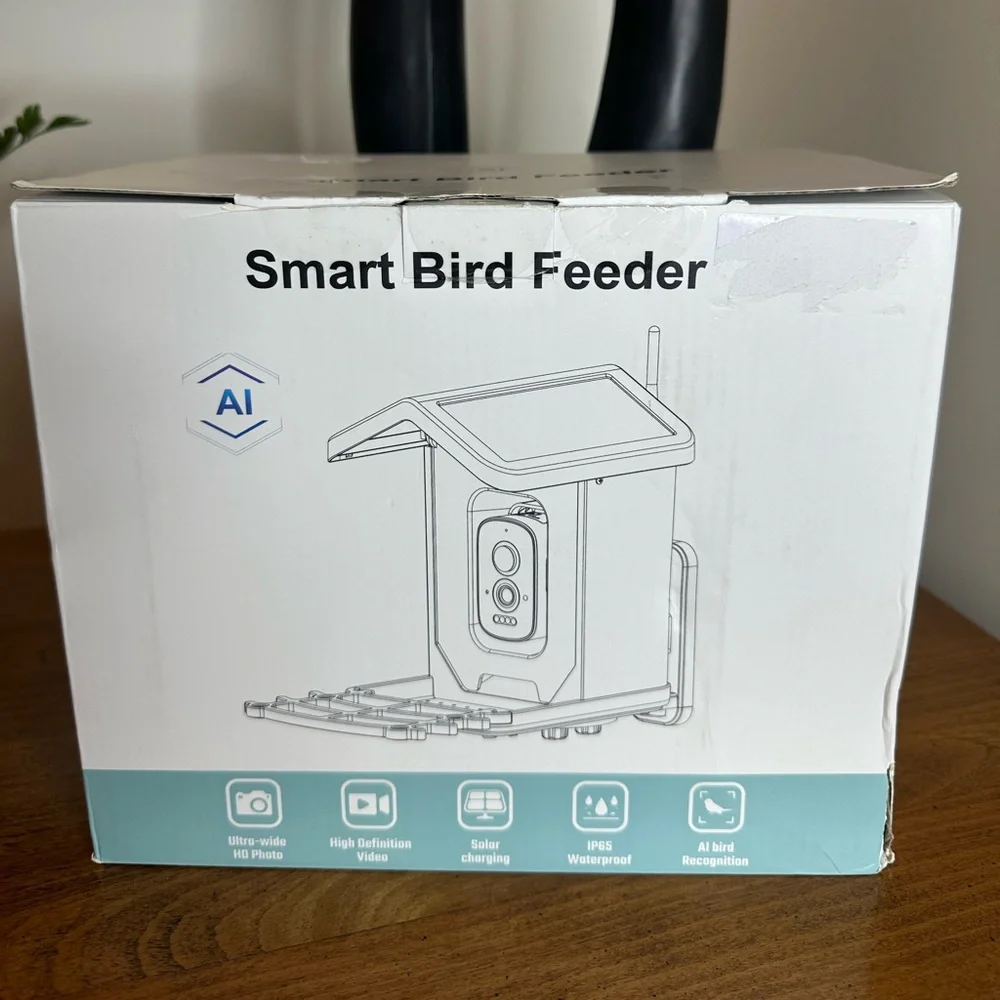 Bird Feeder with AI Technology - NIB